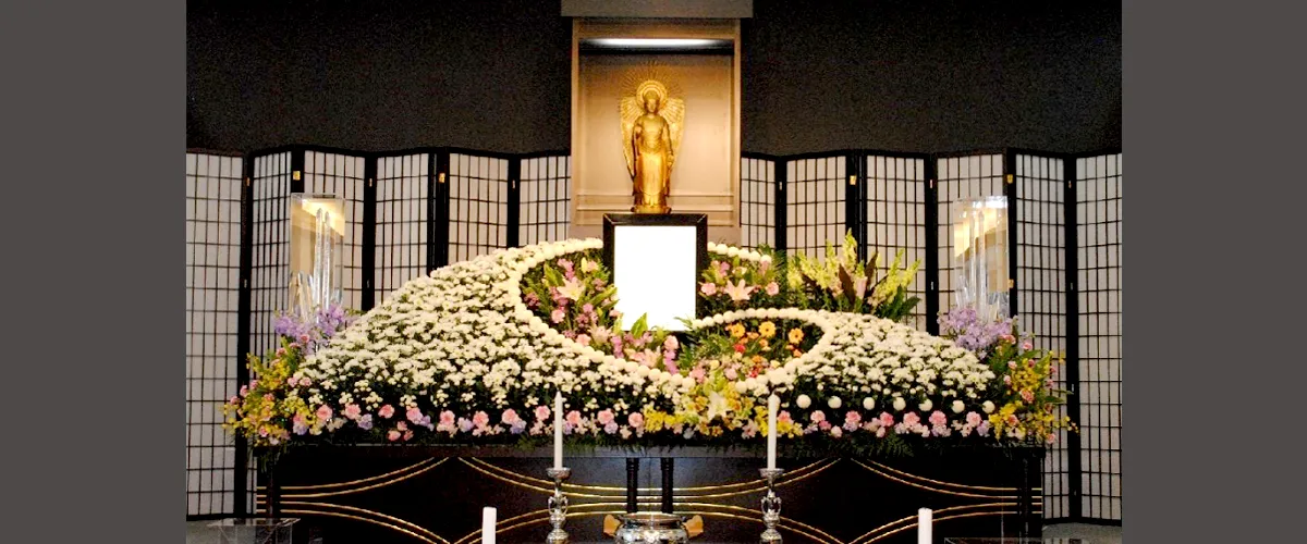 家族葬 プラン60（祭壇例）